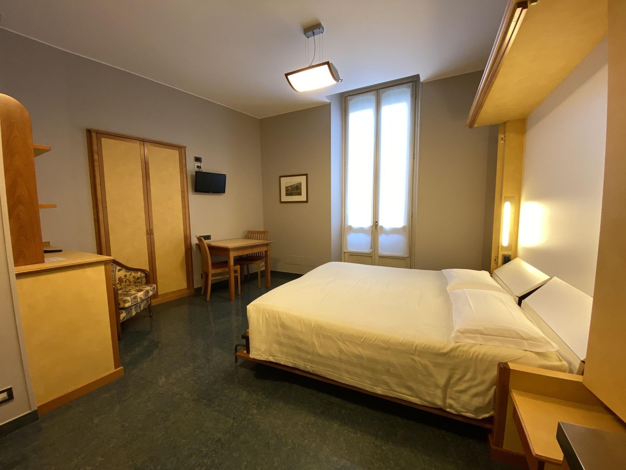 Le Petit 3* Turín