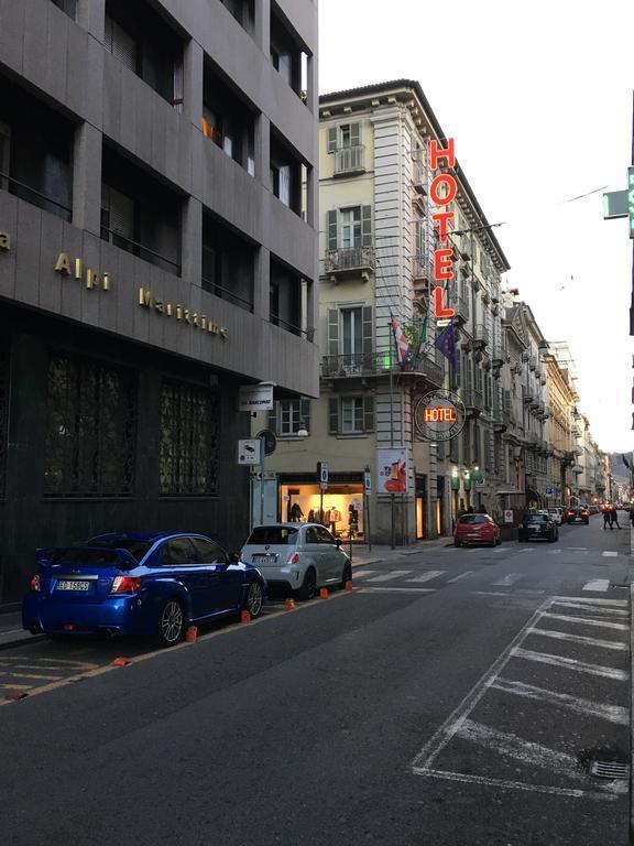 Le Petit 3* Turín